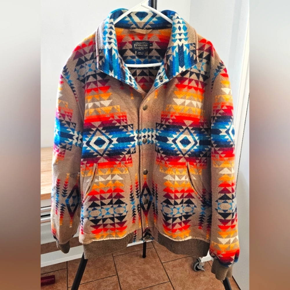Pendleton men's Navajo Aztec jacket 100% virgin wool